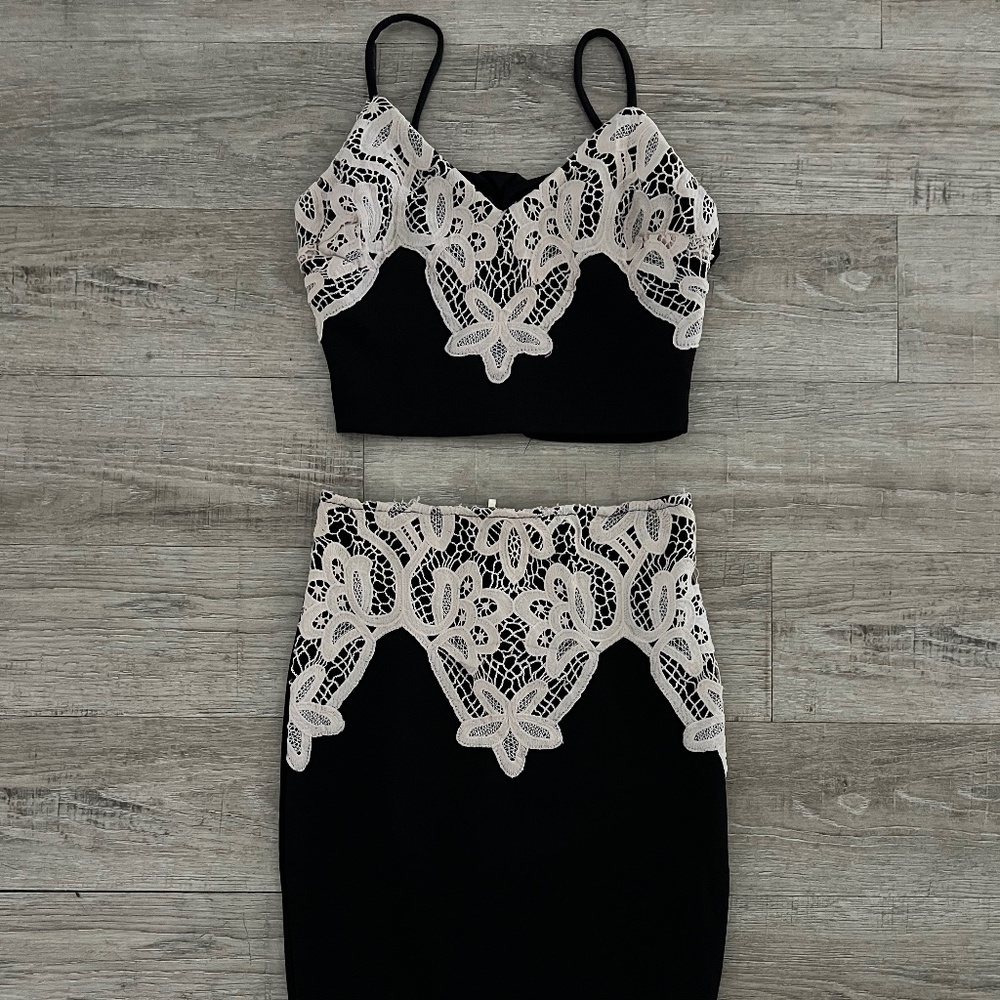 Privy -Two pieces set in Excellent used condition